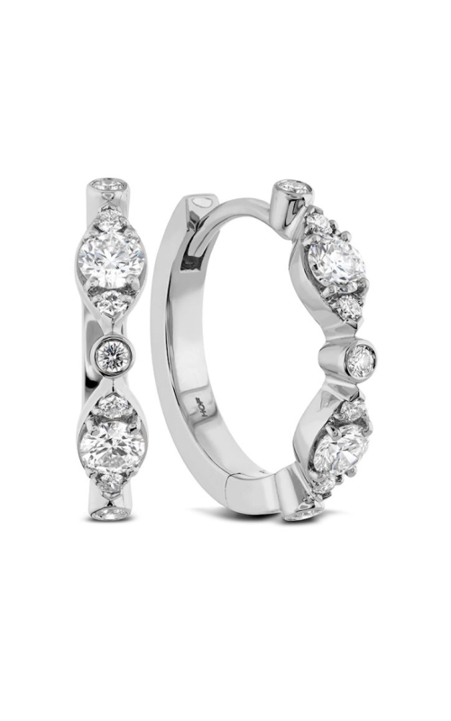 Hearts On Fire 0.33ctw Diamond Bezel Regal Huggie